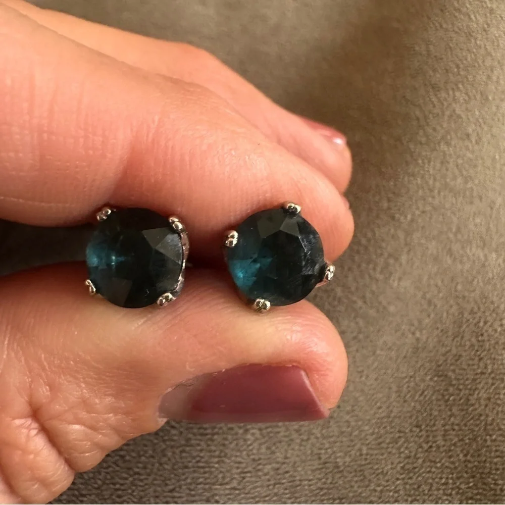 Teal Crystal Silver Filigree Stud Earrings Vintage-Inspired Date Rich Classic